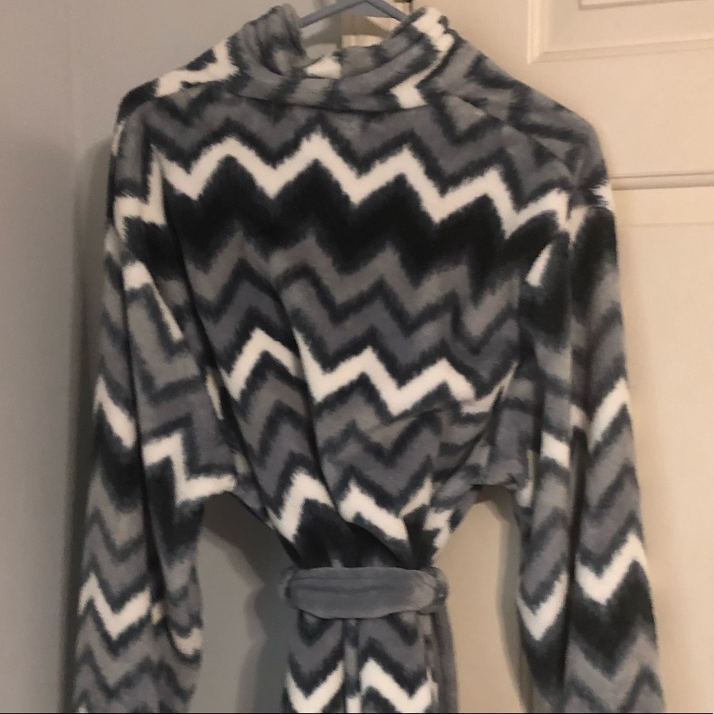 Bath/ Lounge Robe - Picture 4 of 4